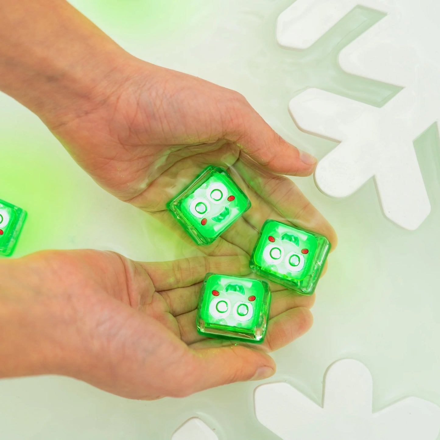 Christmas Pal Light-Up Cubes 4-Pack - Limited Edition