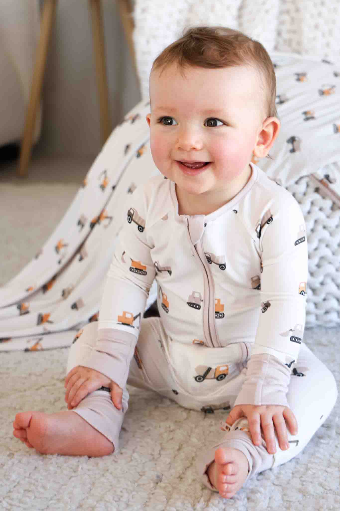 CONVERTIBLE ZIP ROMPER | LITTLE BUILDER