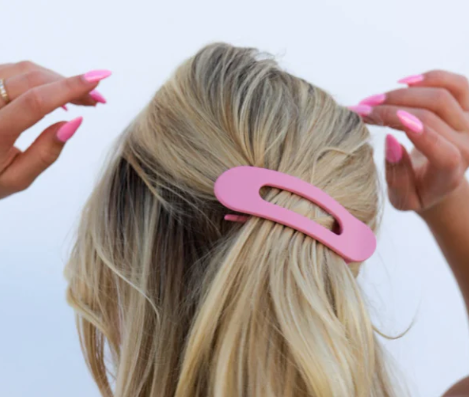 LAY DOWN CLAWS: