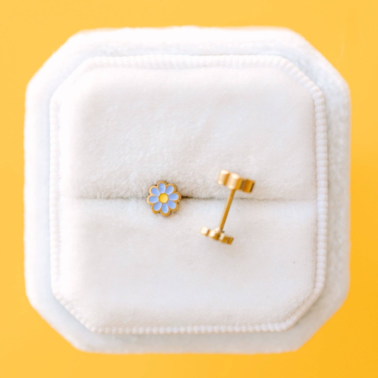 Periwinkle Tiny Daisy