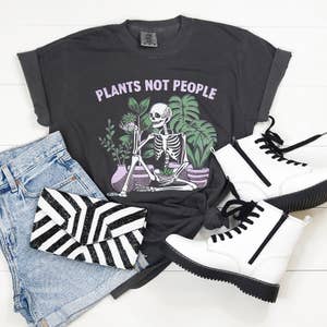 Plants not People Tee - Mugsby