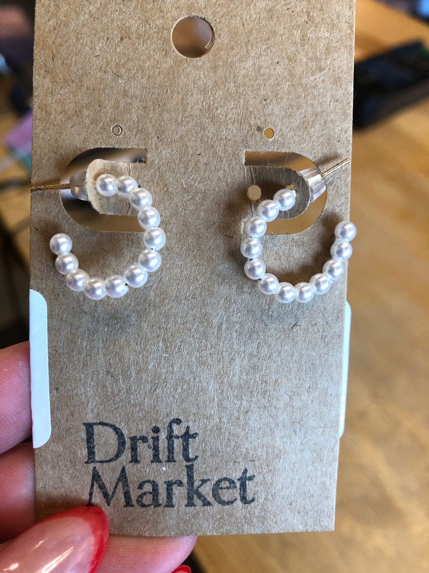 Drift Market Pearl Earrings