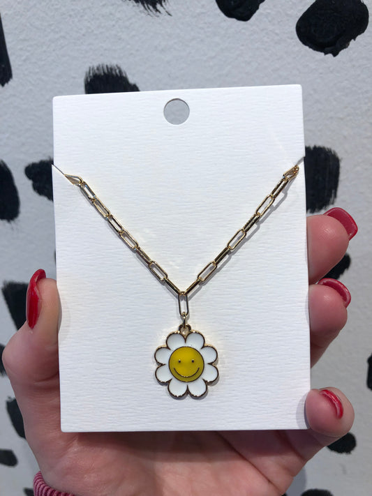 Daisys Necklace
