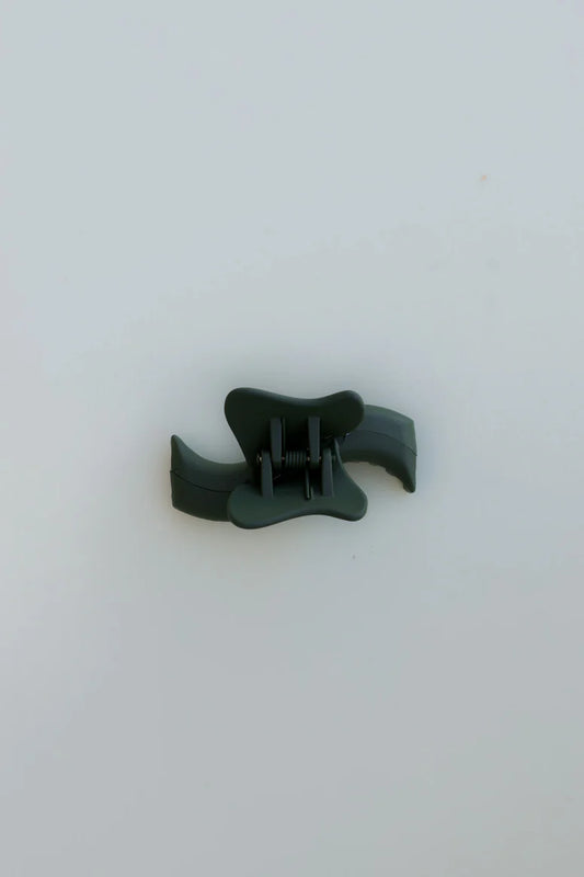 KAXI WAVY MINI HOLD EVERYTHING CLAW - EVERGREEN