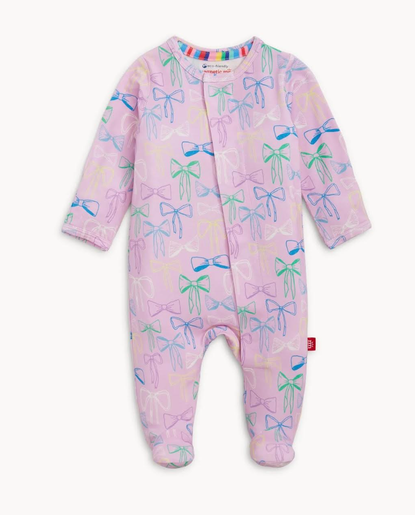 Magnetic Footie- Take A Bow - Magnetic Me