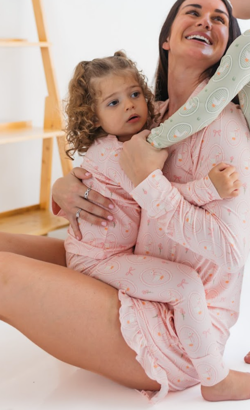 Pink Little Goose Two Piece Set - Baby Sweet Pea's Boutique