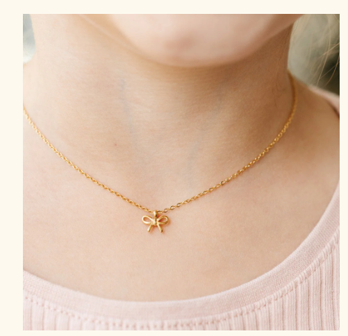 Bow Pendant Necklace