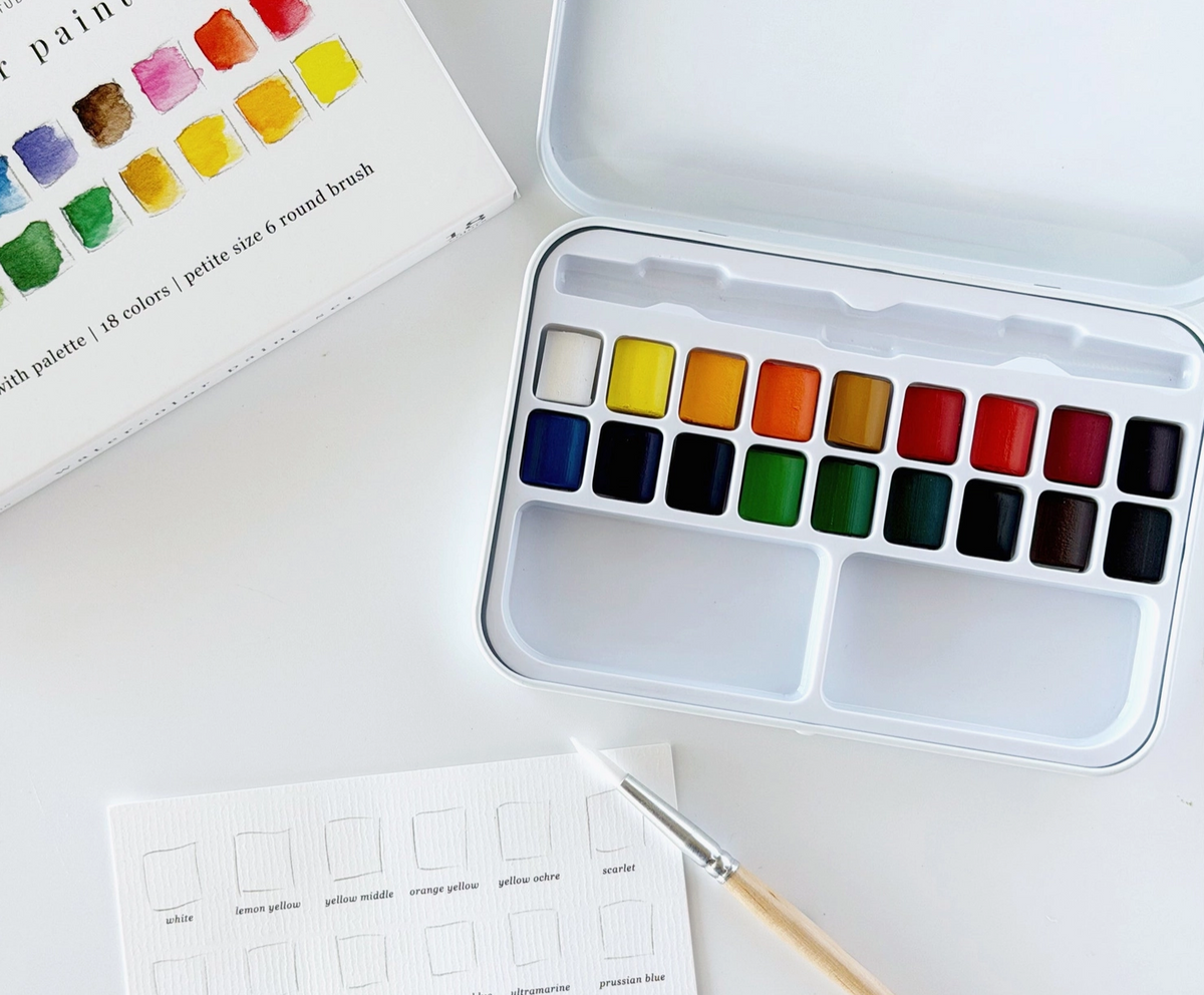 Watercolor Paint Set 18 Colors with Brush