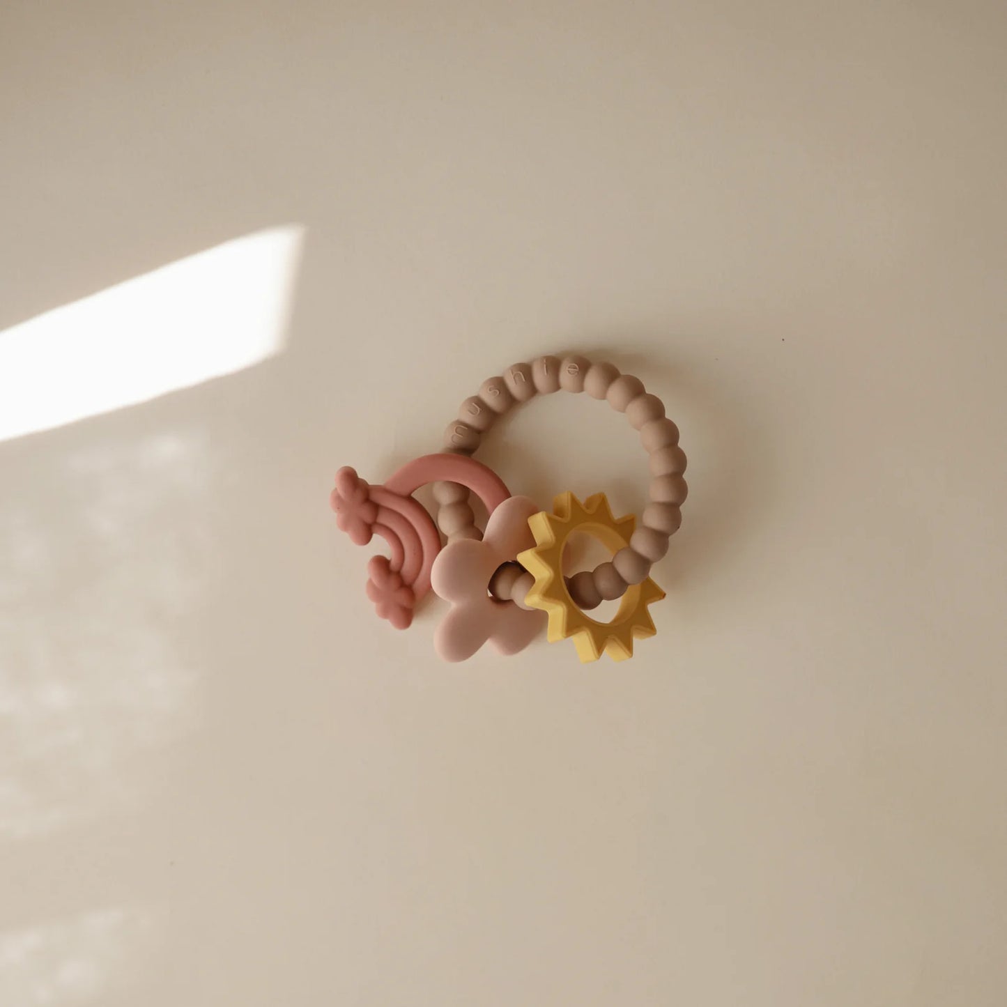 Nature Teething Ring - Mushie & Co